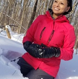 Meet your Posher, Eve